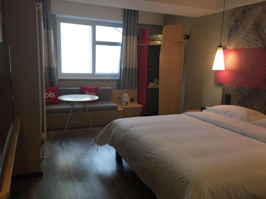 Ibis Shenyang North Station Hotel Exterior photo