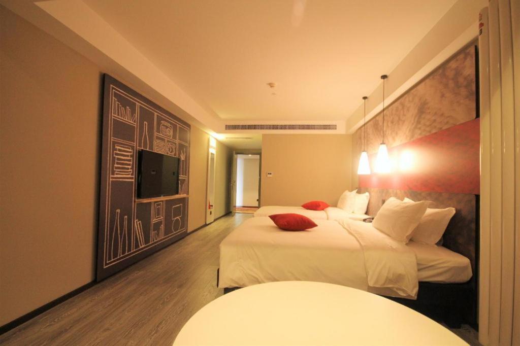 Ibis Shenyang North Station Hotel Exterior photo