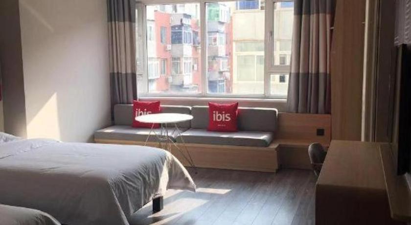 Ibis Shenyang North Station Hotel Exterior photo